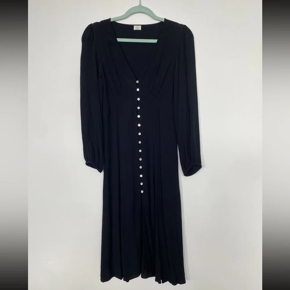 Black Button-Front V-Neck Long Sleeve Dress - Picture 3 of 10